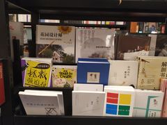 -西西弗书店&矢量咖啡(壹方购物中心店)