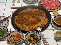 -旧街市鲜货老火锅(大光路店)