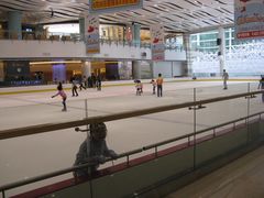 -冰纷万象滑冰场(沈阳万象城店)
