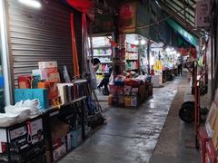 -利津路小商品批发市场