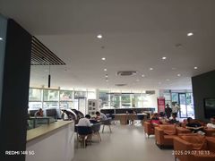 -上海冠松上汽大众4S店