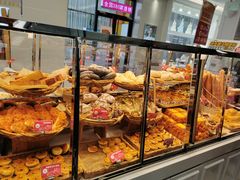 面包甜点陈列柜-味多美(江桥万达店)
