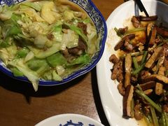 -鑫小城故事·砂锅·排骨藕汤(兴业路店)
