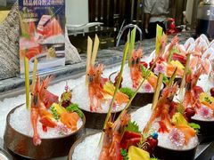 -雍容荟活帝王蟹活龙虾自助(苏宁旗舰店)