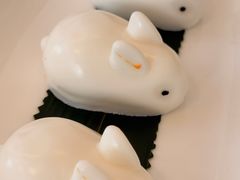 鲜奶小白兔-香港龙凤楼(巨鹿路洋房店)