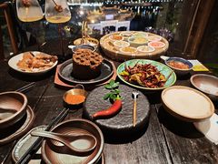 -包整·丝娃娃(一览甲秀楼风景店)