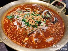 -张翻越·川渝冒菜·武汉黑鸭煲(城北万象城店)