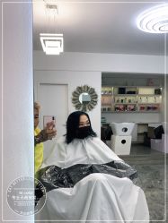 -MODEL'S HAIR
