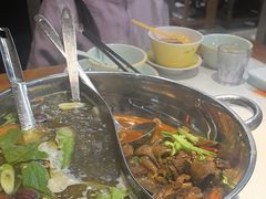 -乡土黄·鲜牛肉火锅·小龙虾(兴业街店)