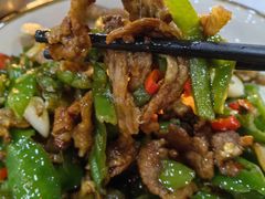 -湖南人家湘菜馆(镇江路店)