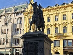 -耶拉契奇总督广场