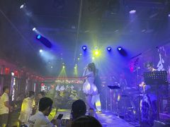 -喜鹊音乐酒馆(西街店)