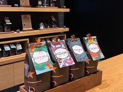 -星巴克臻选(郑州国贸360广场店)