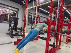 -享受健身·美体塑形馆