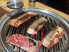 -汉城烤肉·黑金冠(华山路店)