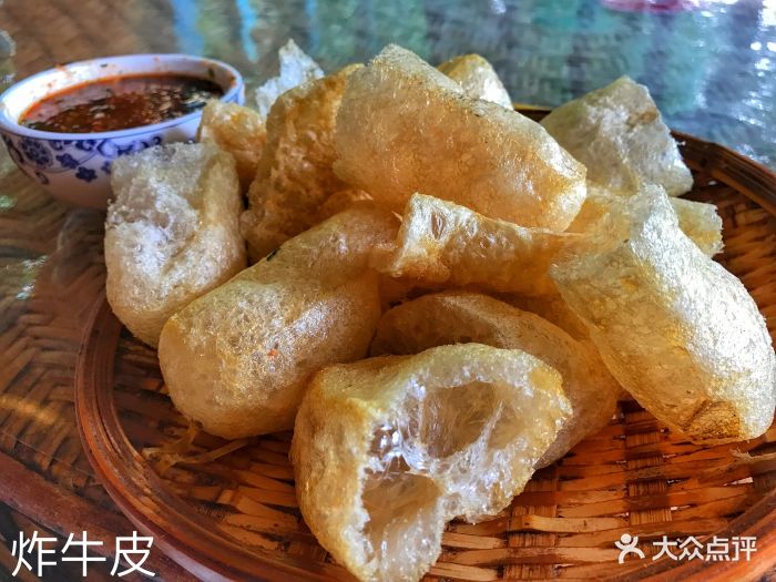 曼飞龙烤鸡炸牛皮图片 - 第1张