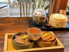 -银米·云南传统过桥米线(双廊黑金冠店)