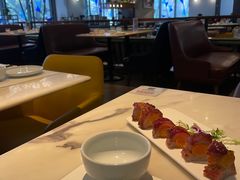 -港丽餐厅(高德置地店)