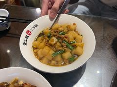 -富正毅三下锅·湘西韵味(天门山索道店)
