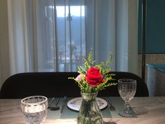 景观位-蜜桃花开·中西融合菜E&W(南长街店)