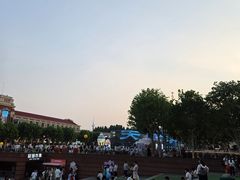-民园广场