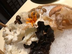 -余欢领鲜火锅(新街口店)