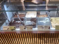 -VENCHI 闻绮(北京国贸商城店)