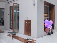 -Line 咖啡(石厦花园店)