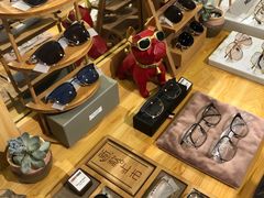 -肆兮眼镜·蔡司·徕卡战略合作店(大坪店)