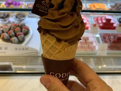 黑巧克力口味软冰激凌-GODIVA(王府井apm店)