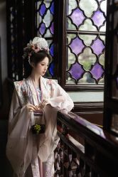 -一揽芳华汉服旗袍体验馆(拙政园店)