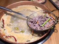 -洱火云南酸菜牛肉火锅(石景山当代商城店)