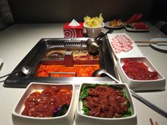 -海底捞火锅鲜切牛肉主题店(长寿路店)