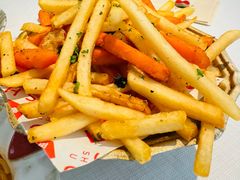 -春树下·树屋花房西餐厅(罍街AS1980店)