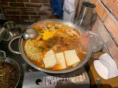 部队火锅-富乐满韩国正宗炸鸡韩国料理(虹泉路店)