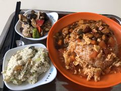 一楼宫保鸡丁盖浇饭-吉林大学（前卫南区）莘子园餐厅