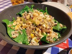 烤牛肉鳄梨沙拉-彼德西餐厅(凯德广场新南店)