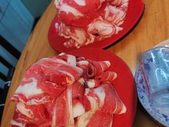 羊肉片-洞庭洲·防空洞火锅·烧烤·铜锅涮肉(新百广场店)