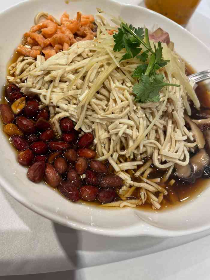 小厨娘淮扬菜(江宁弘阳店)-"环境好,菜也好吃,可以聚餐!