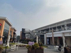 -Hugo Boss(百联奥特莱斯店)