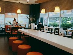 -东方既白(黄兴路大润发店)