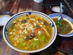 -蓝田九大碗民俗食府(蓝田店)