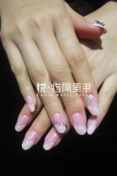 32 023---------悦指间美甲美睫