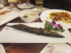 -青瓦餐厅·生鱼片·韩园烤肉(西塔店)