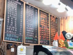 -何太太馄饨面铺(大浒东苑店)