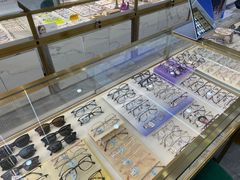 -世纪大明眼镜·林德伯格·蔡司官方授权店(武昌旗舰店)