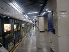 -陆家浜路(地铁站)