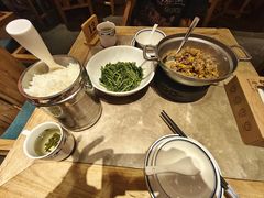 -湖南老灶台·生态农业餐饮(龙胜店)