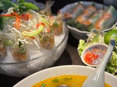 -大头虾越式风味餐厅(光明广场店)