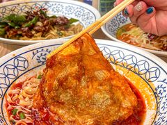 -李与白包子铺(桐梓林店)